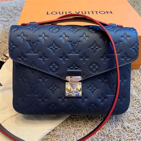 louis vuitton pochette metis navy blue|Louis Vuitton Pochette metis celebrities.